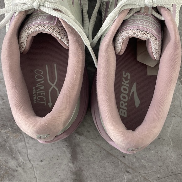 Brooks Pure Cadence 7 Womens 11.5 Running Sneaker Shoes Athletic Running Jogging - Picture 8 of 11